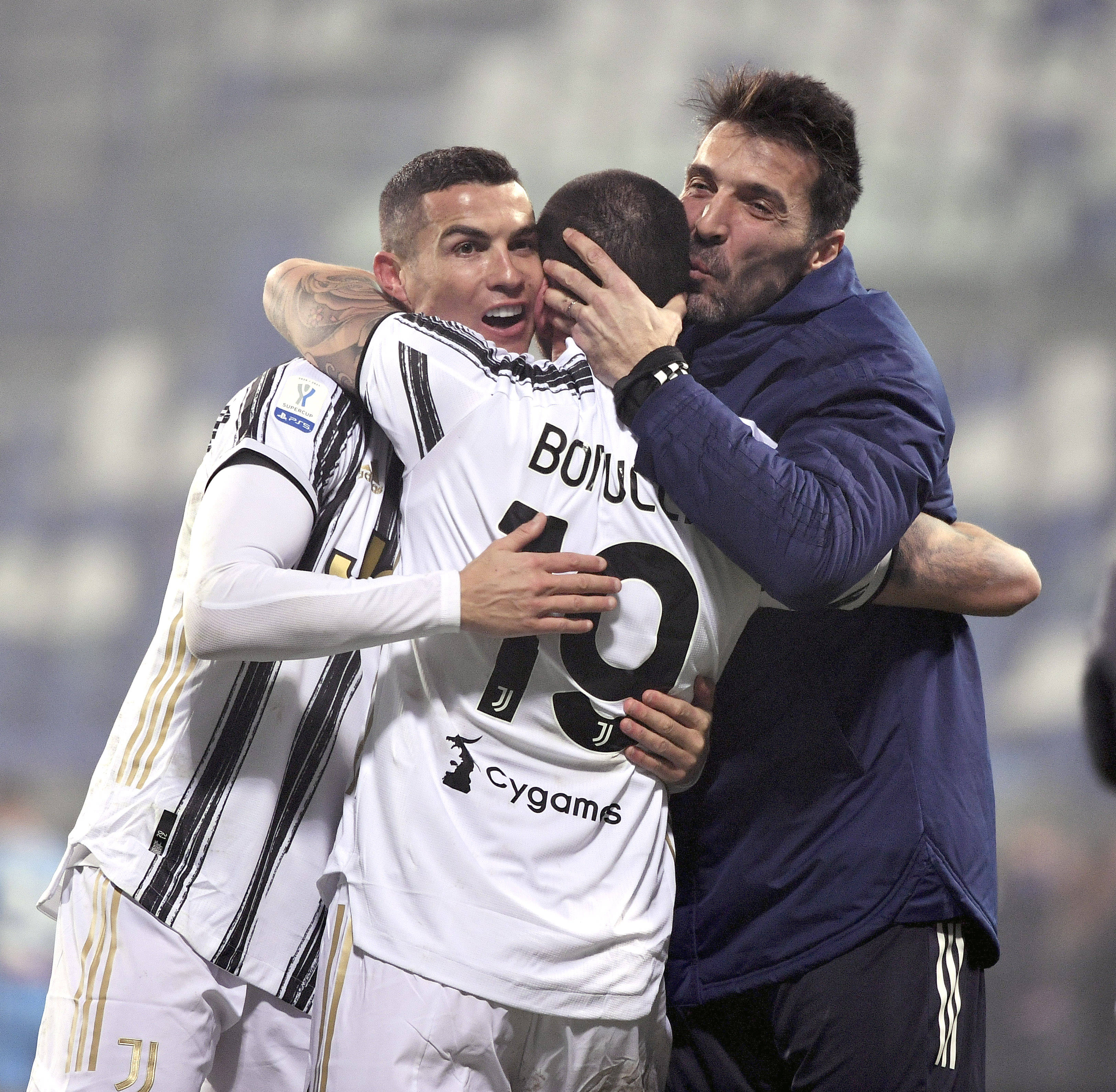 斯基拉：那不勒斯与34岁胡安-热苏斯就续约至2027年展开谈判